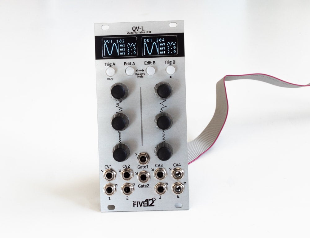 Five12 QV-L Quad Variable LFO 本体 QV-L Quad Variable LFO - SILVER | Five12 Inc
